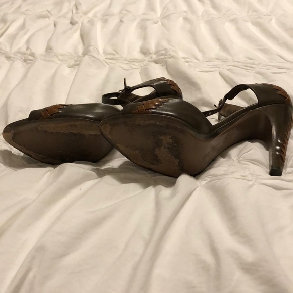 Ferragamo strappy heel 8.5. Good condition! - Picture 2 of 3
